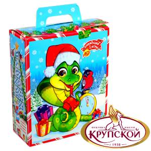 Сладкий новогодний подарок в картонной упаковке весом 650 грамм  в Карабулаке